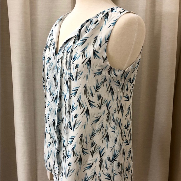 WHBM Pattern Blouse - Picture 3 of 7